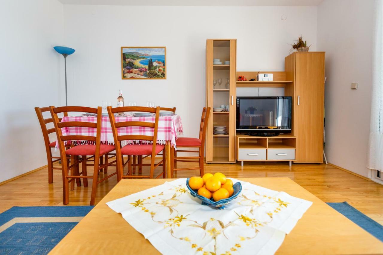 Apartment Anton Крк Экстерьер фото